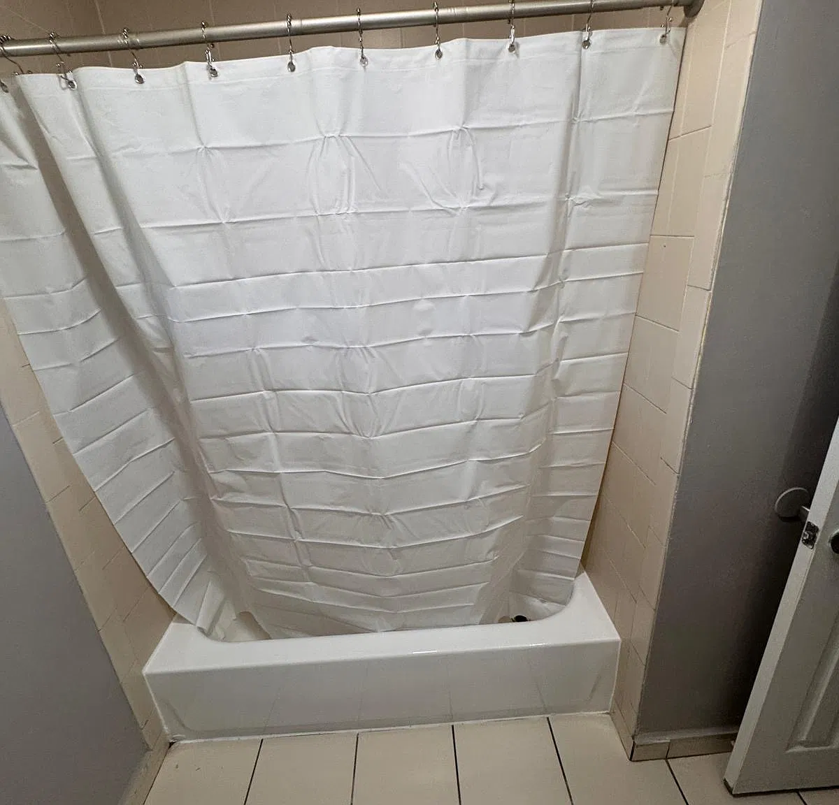 2 bed, $2,700 — Photo 4