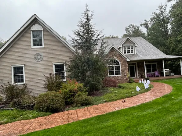 785 Buck Rd, Dover, PA 17315