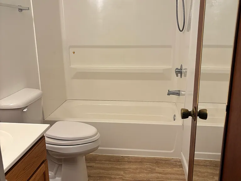 315 Meadowcreek Dr #102 — Photo 3