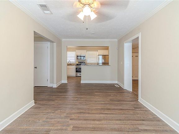 3rd image of 3716 Loren Dr