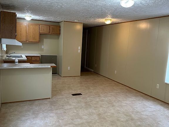 3rd image of 1700 N Broadway Ave #Se-36