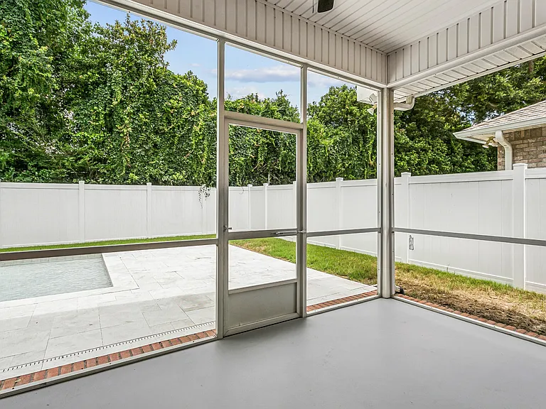 5930 Hermitage Dr — Photo 31