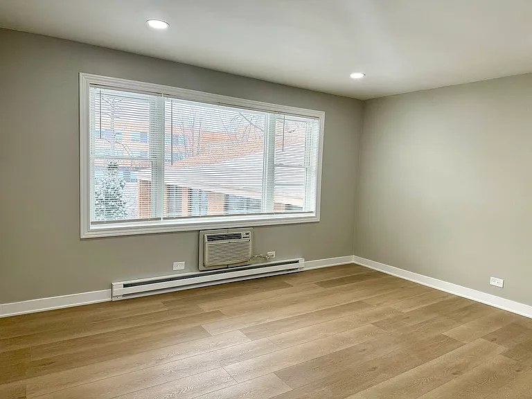 5615 N Mozart St #3C — Photo 3