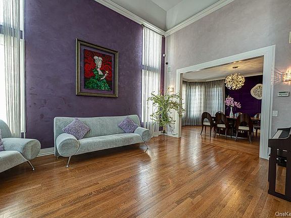 5th image of 37 Crescent Cove Cir