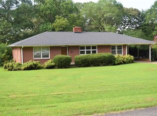 1819 Melvin Dr, Gastonia, NC 28054