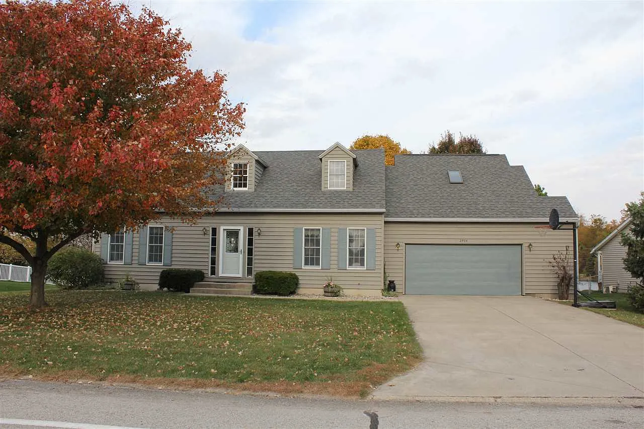 2704 Faunn St photo 1