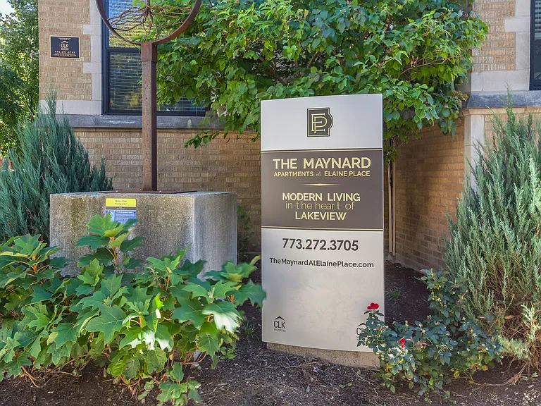 Maynard At Elaine Place — Photo 21