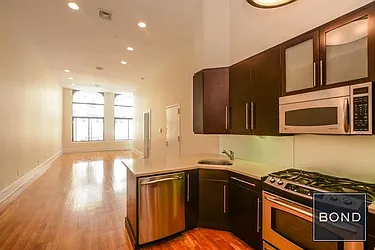 Rented by Bond New York