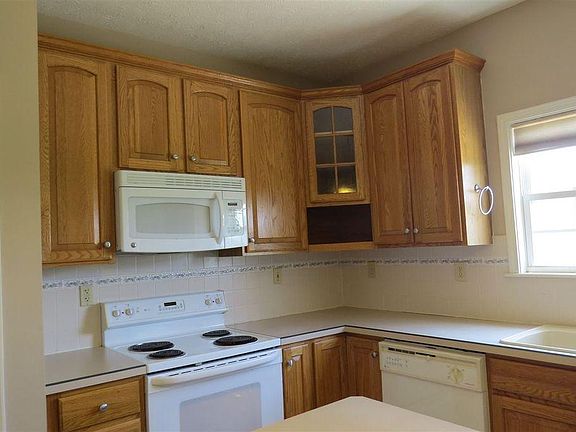 3rd image of 1801 Alydar Ct