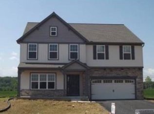 650 Melissa Ln, Mount Joy, PA 17552