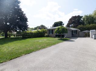 837 Sanok Dr, Pickering, ON L1W 2R1