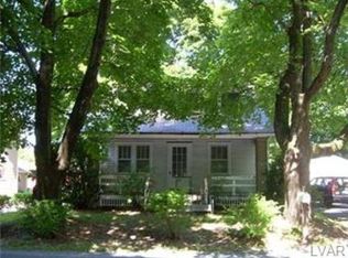 489 Jacobsburg Rd, Nazareth, PA 18064
