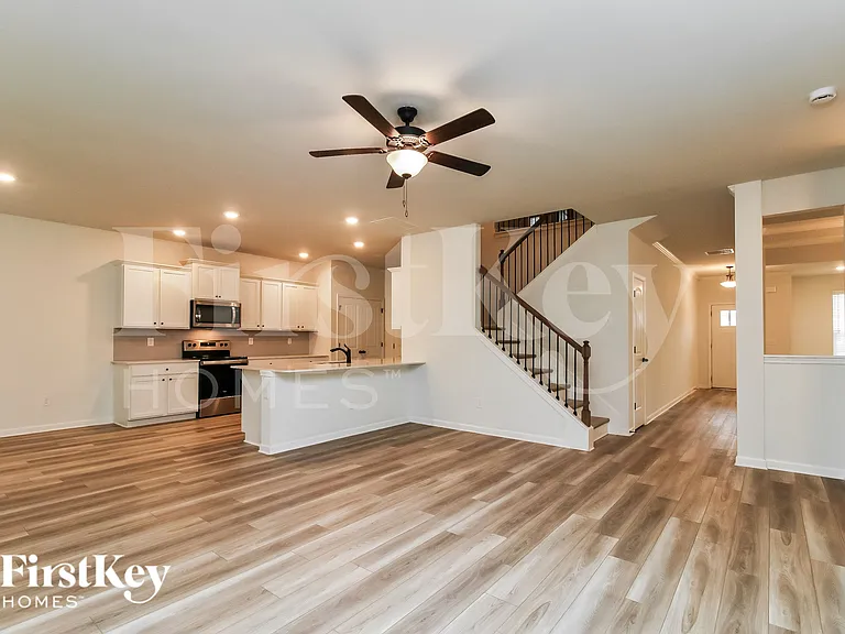 75 Tulip Dr — Photo 4