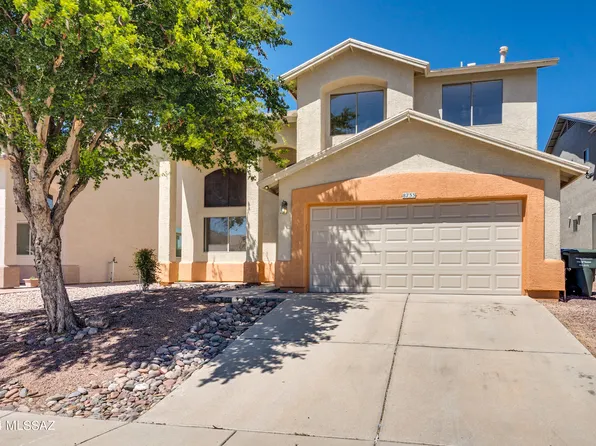 8733 E Chimney Spring Dr, Tucson, AZ 85747