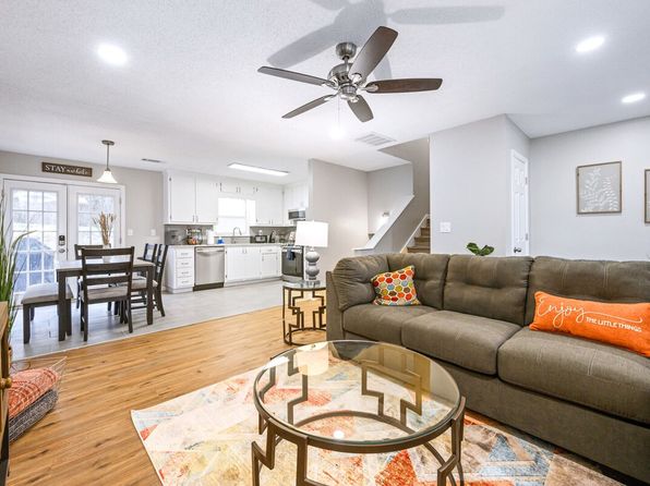 29 Jennifer Ln #ID1234805P
