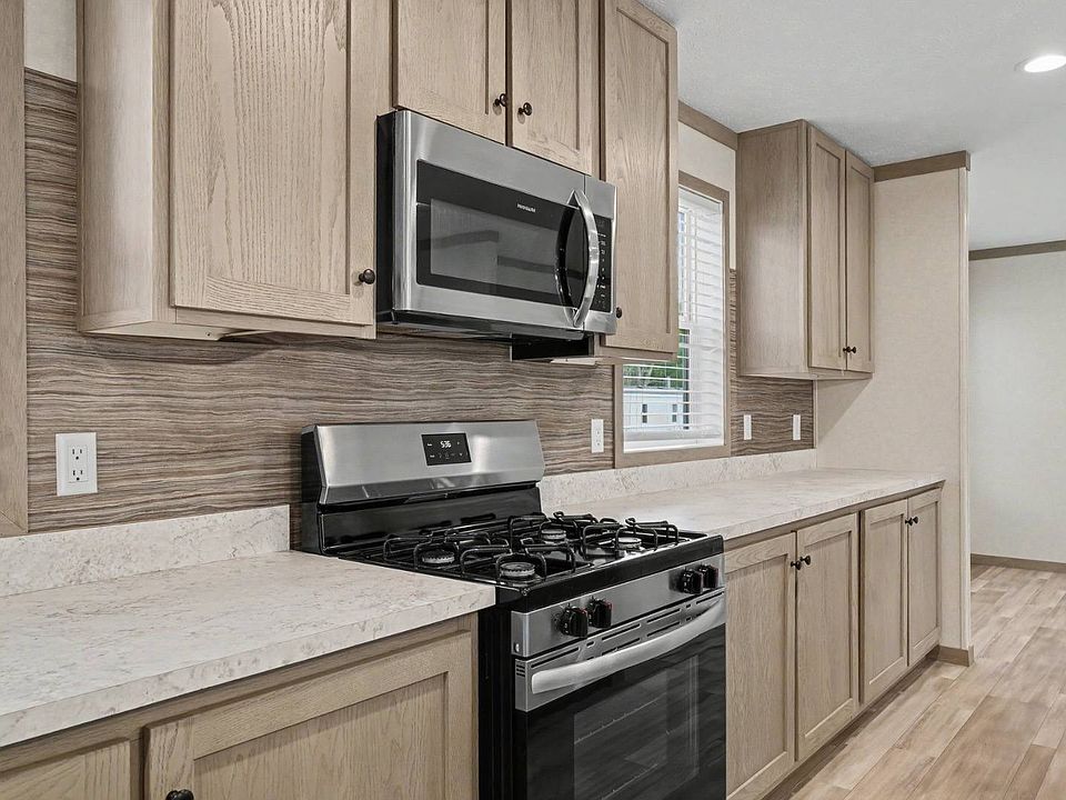 1st image of 307 Pulaski St Lot 307
