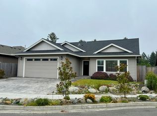 1230 Sydni Ct, Eureka, CA 95503