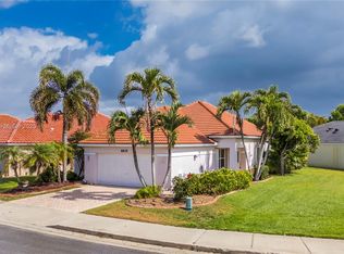 8835 Lake Park Cir S, Davie, FL 33328