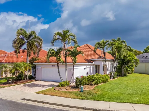 8835 Lake Park Cir S, Davie, FL 33328
