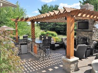6052 Great Court Cir NW, Massillon, OH 44646