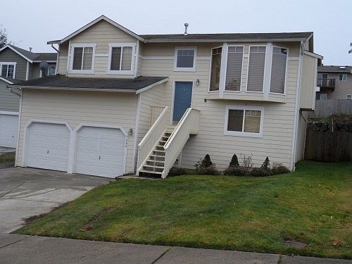 5th image of 7906 58th Pl NE