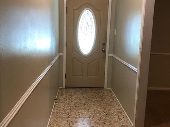 3rd image of 2507 E Ramblewood Dr