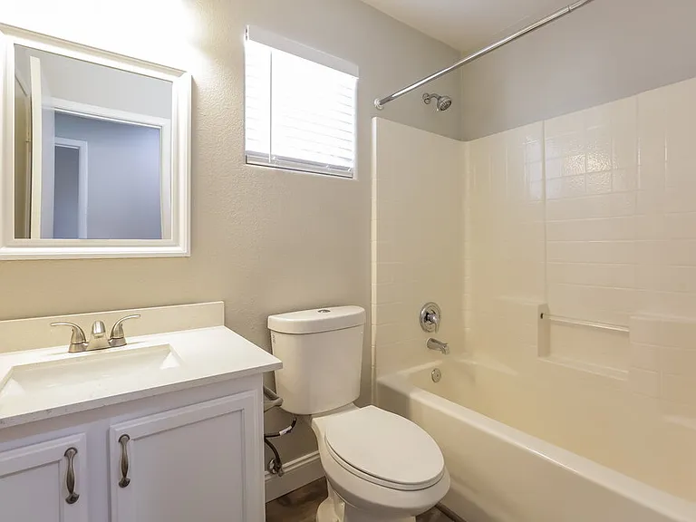 10643 Solar Hawk Ave — Photo 16