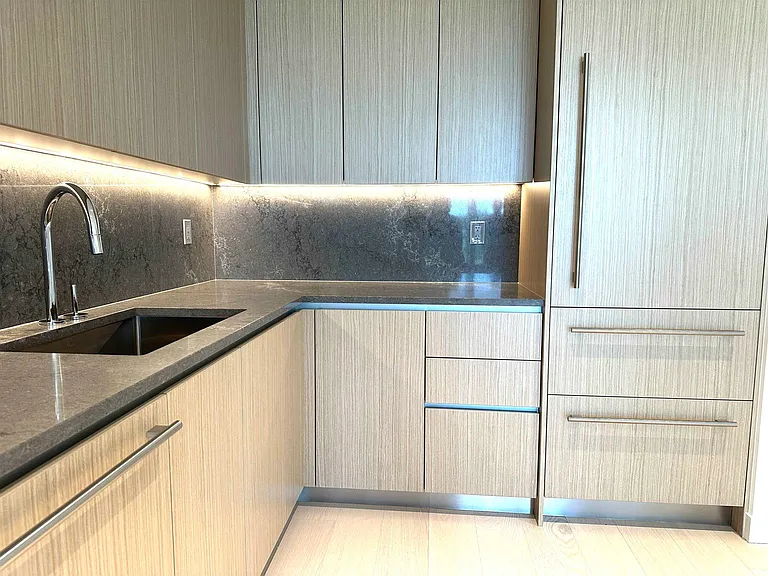 785 Harbour Ave #510 — Photo 12