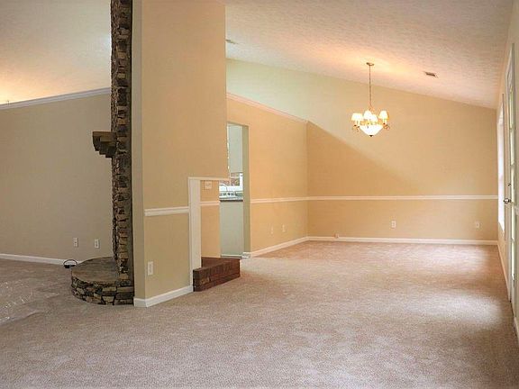 5th image of 4014 Lafayette Way