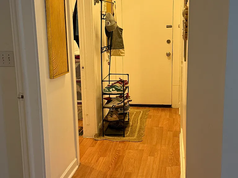 205 E 42nd St #1E — Photo 8