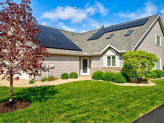 2nd image of 600 Harbor Pointe Dr