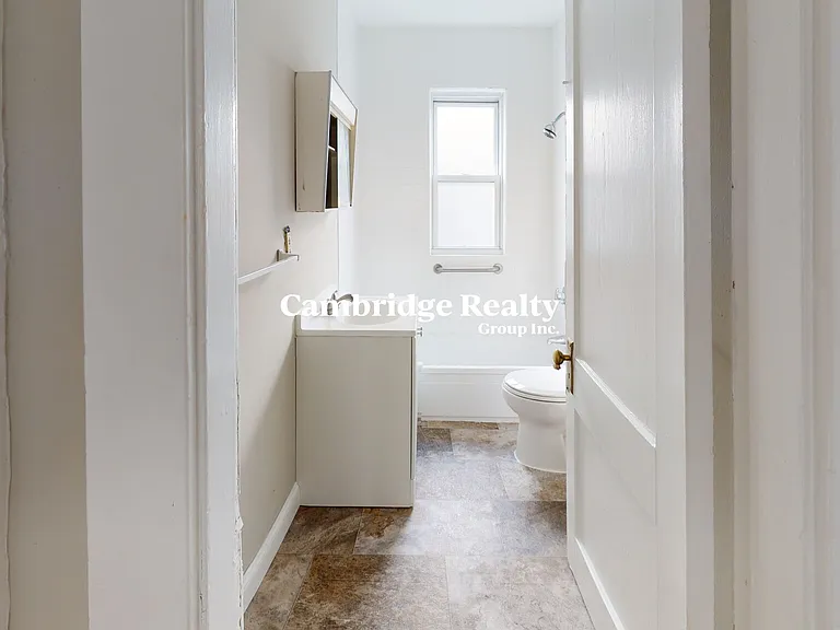5 Edgar Ter #2T — Photo 6