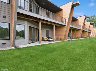 220 Yard Perfect Dr, La Porte, IN 46350