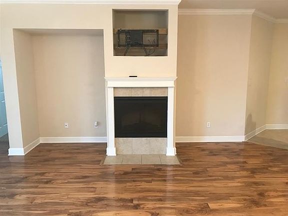 5th image of 107 Covington Cir