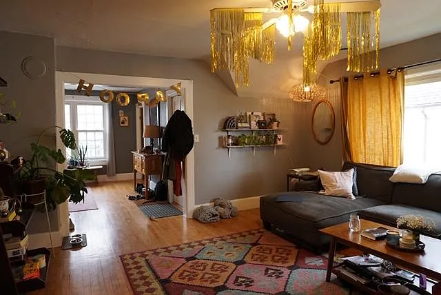 2 bed, 1043 sqft, $1,650 — Photo 3