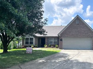 4800 Wesley Ct, Lexington, KY 40515