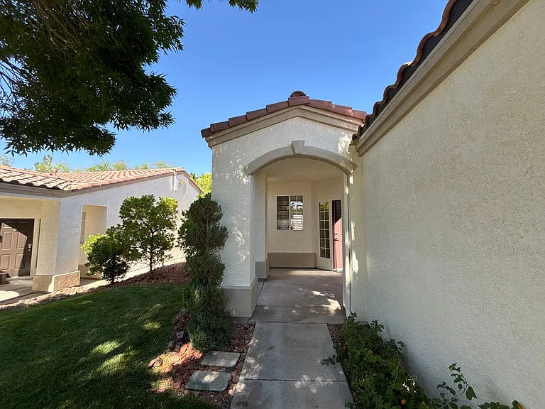 1129 Evening Ridge St — Photo 4