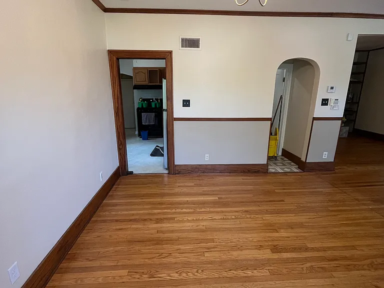 1021 N 47th Ave — Photo 6