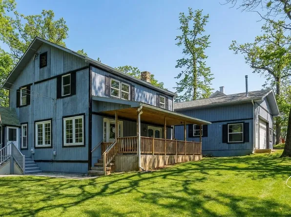 21870 W Lake Ave, Round Lake, IL 60073