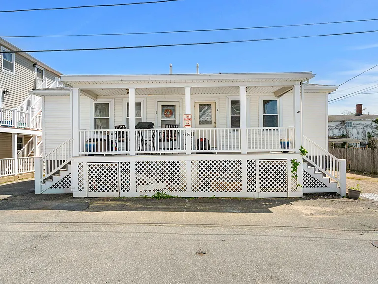 Apt 2, TOP RIGHT Unit.
