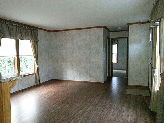 4th image of 2 Valley Gorge Mobile Home Park