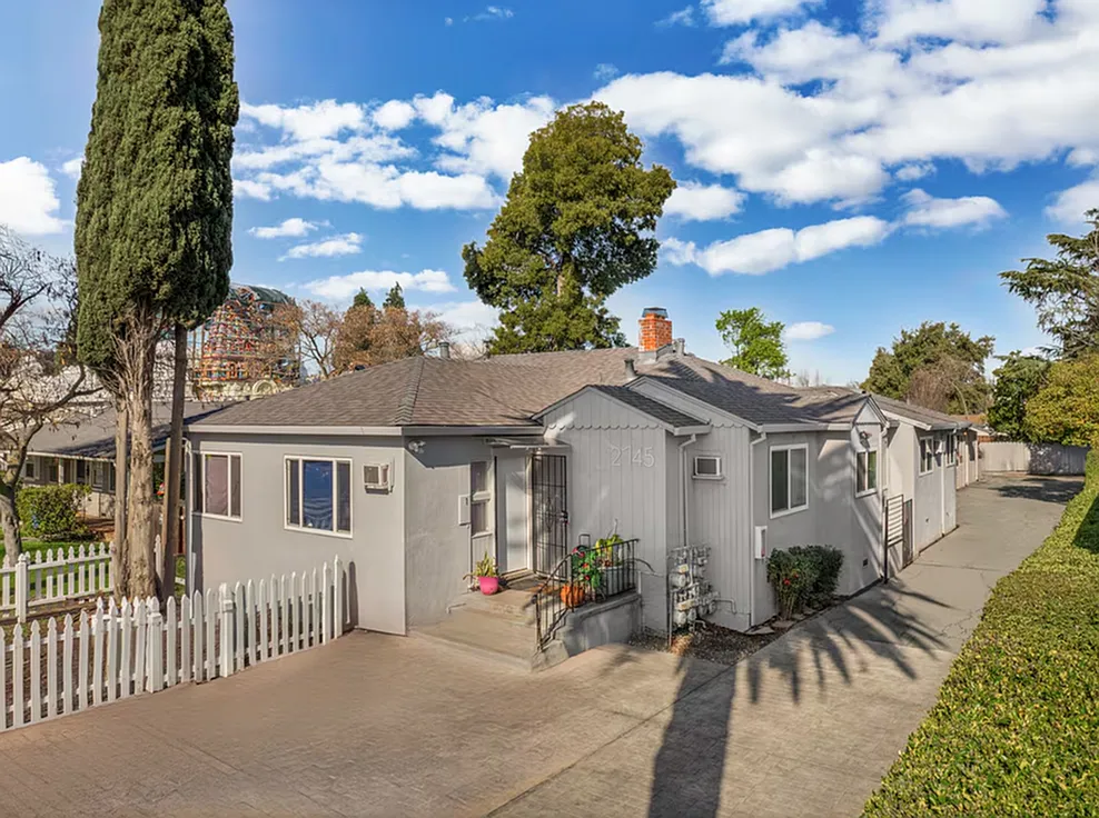 2745 Concord Blvd — Photo 3