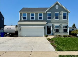 4628 Logans Ln, Hamburg, NY 14075