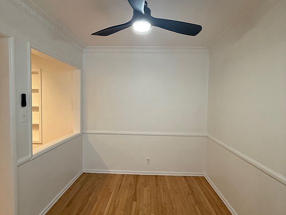 5th image of 2269 N Beachwood Dr #102