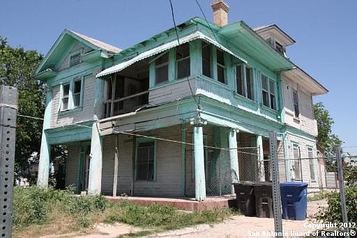 3rd image of 2215 W Ruiz