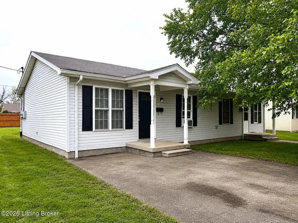 254 E Davis St #D, Scottsburg, IN 47170