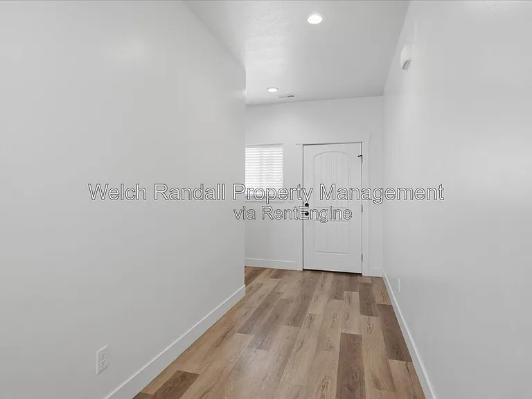 1377 E 1230 S — Photo 3
