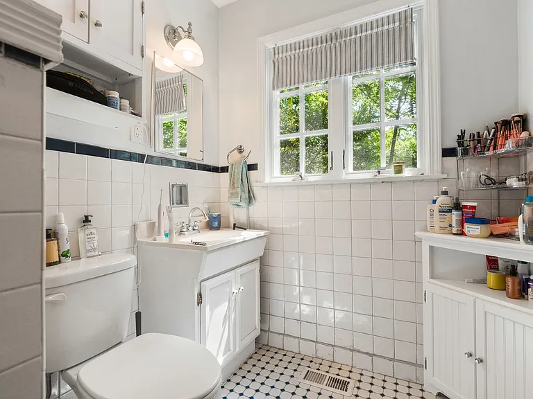 3002 Medlin Dr — Photo 17