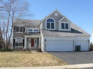 1032 Ravinia Dr, Gurnee, IL 60031