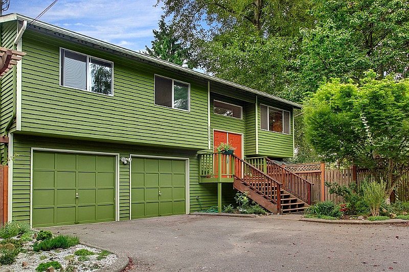 1st image of 12026 25th Ave NE